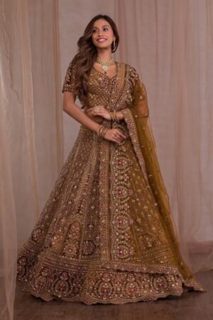 koskii mehendi zariwork velvet designer readymadelehenga gcrm0032280 mehendi 1 1800x1800 b957056f 8db4 4d5a 9a34 a774aebe733b.jpg